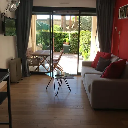 No 1 Palme Verrerie